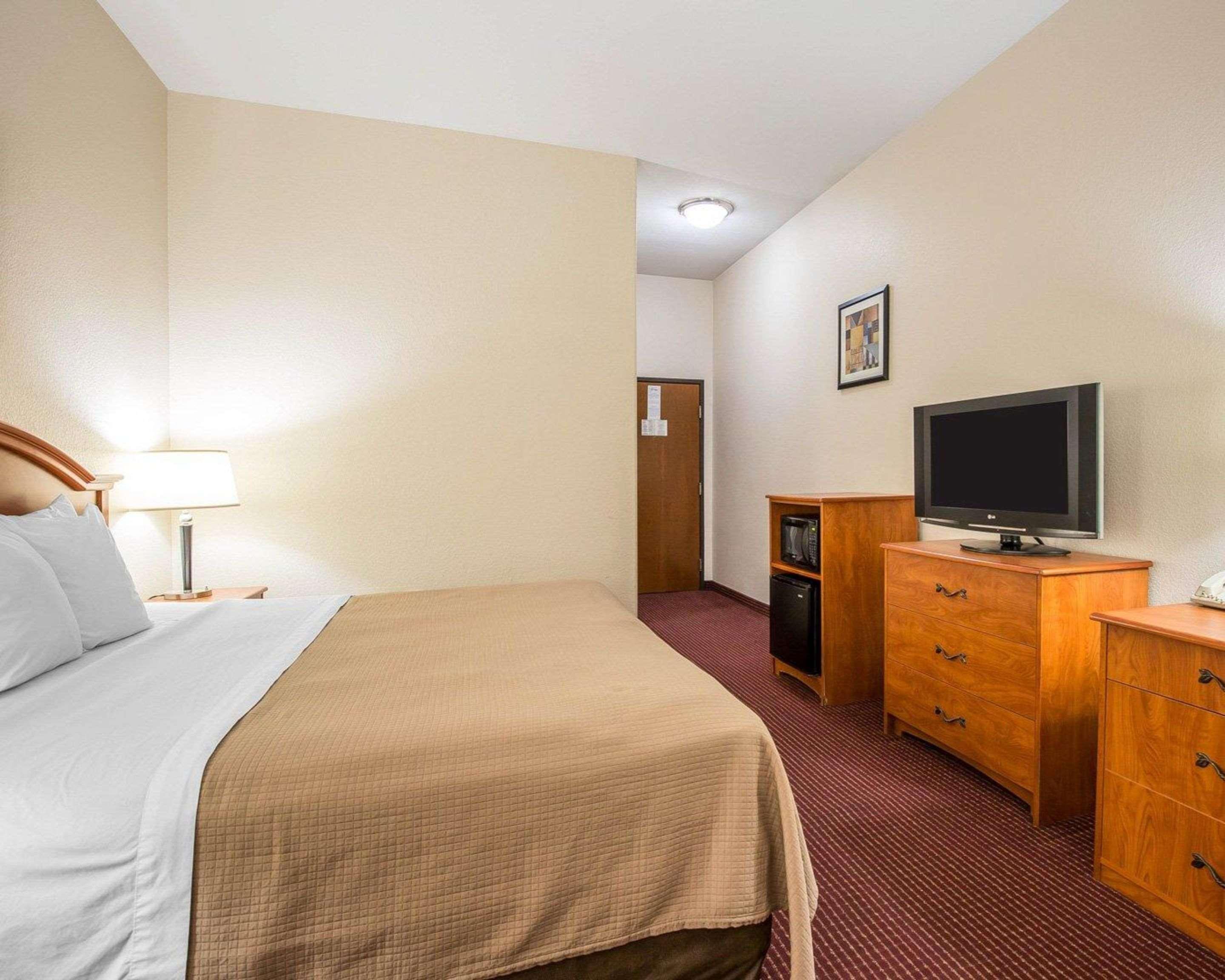 Sonesta Essential Beaumont Hotell Exteriör bild